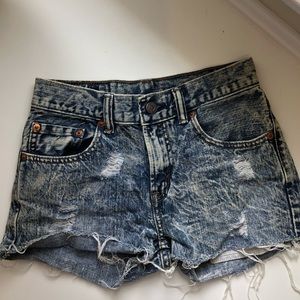 Levi’s jean shorts
